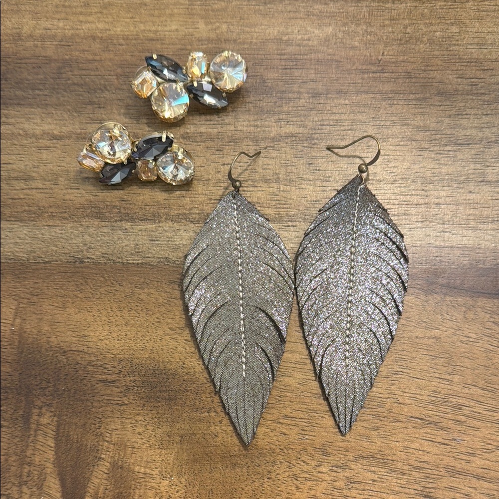 Elegant Leaf and Crystal Cluster Earrings